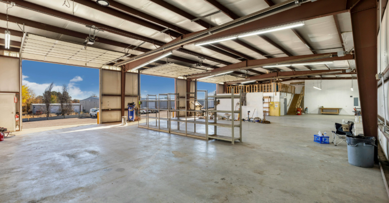 Commercial Garage Door Repair Service: Ensuring Smooth Operations for Austin Businesses